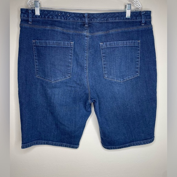 Coldwater Creek Blue Jean Shorts Classic Style Size 18 - Picture 2 of 8